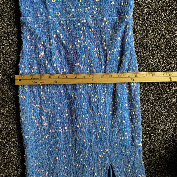 Stunning Blue Prom Dress - Picture 6 of 7